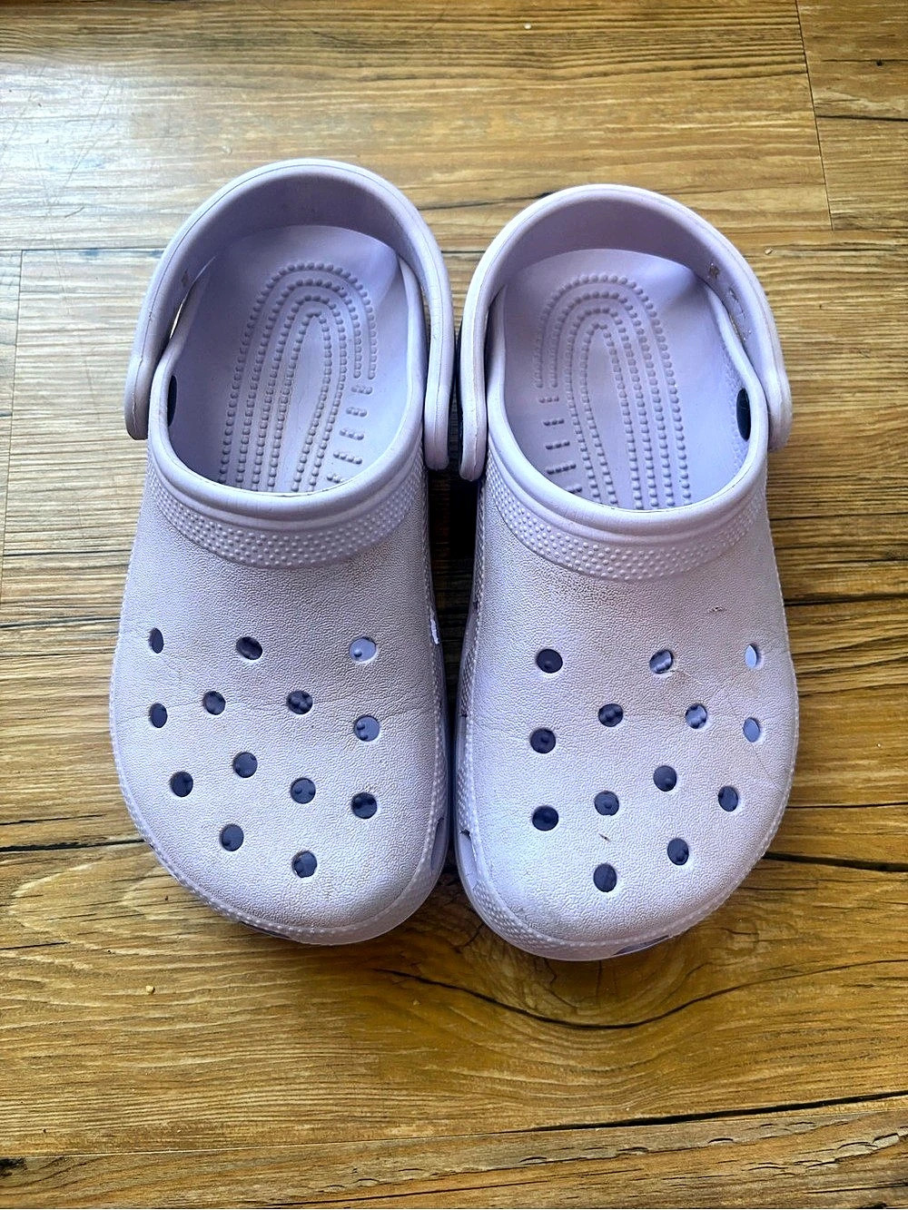 Light purple crocs